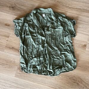 GAP Green cuffed sleeve button up tee